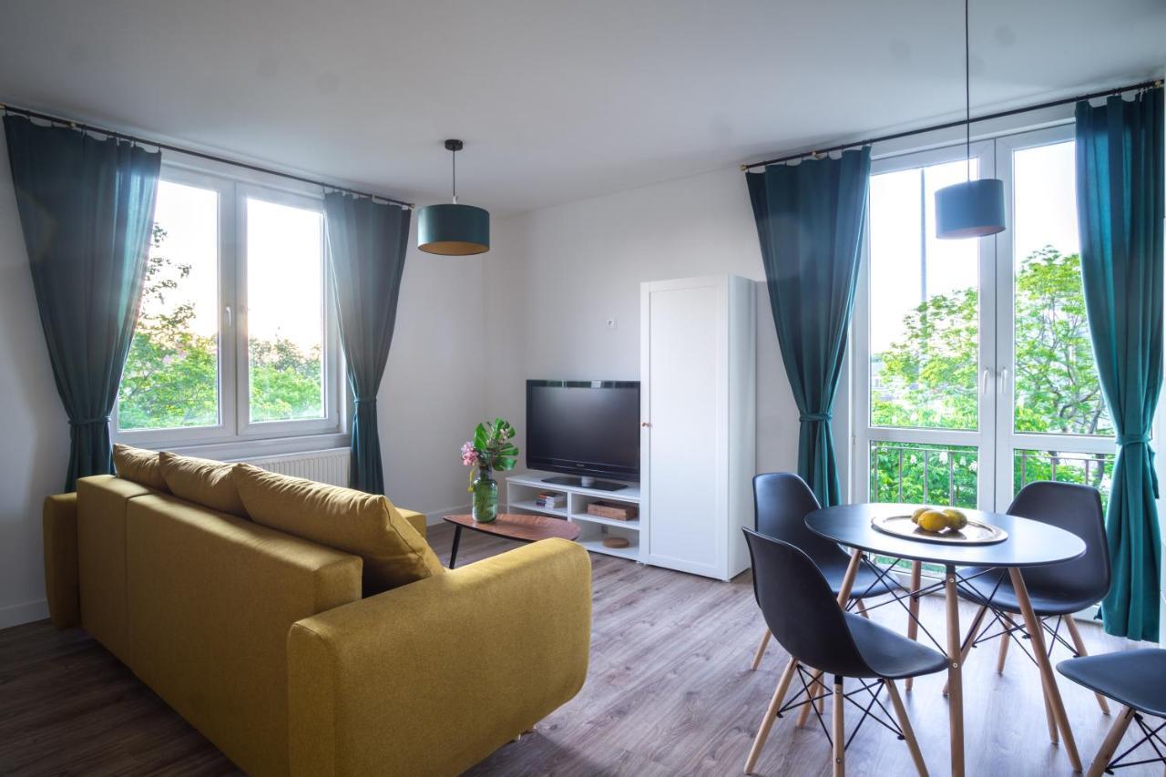 Roomsy Oliwska Gdansk Bagian luar foto
